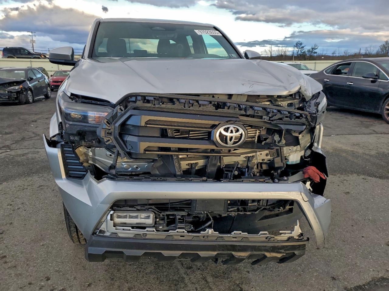 2024 TOYOTA TACOMA DOUBLE CAB photo 9