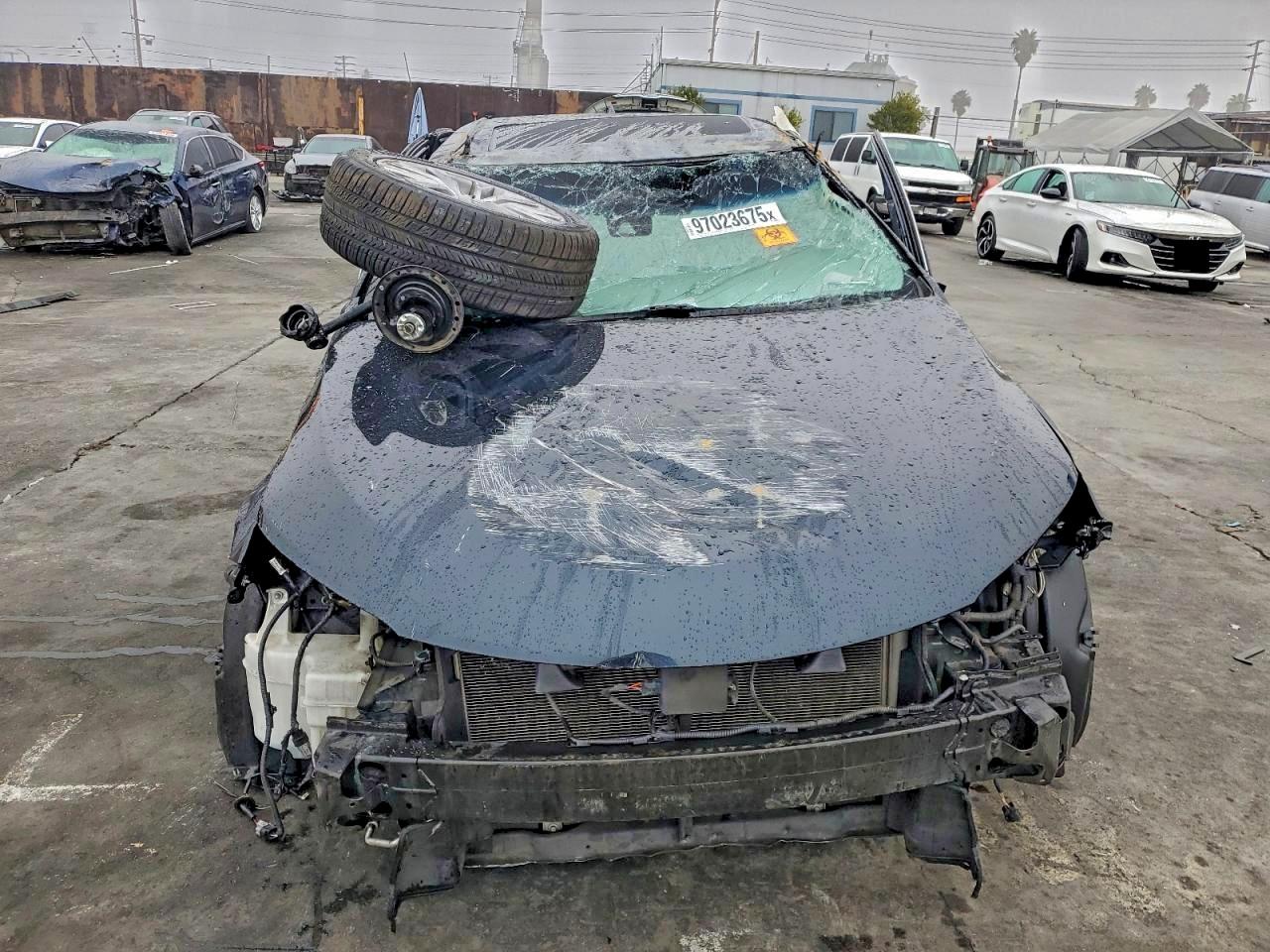 2016 TOYOTA CAMRY XSE photo 5