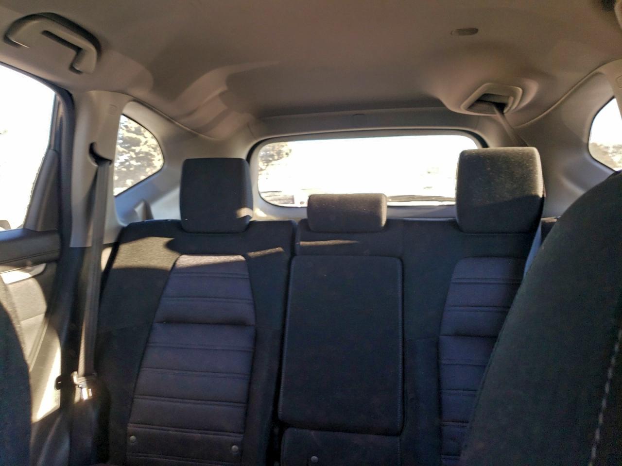 2018 HONDA CR-V LX photo 10