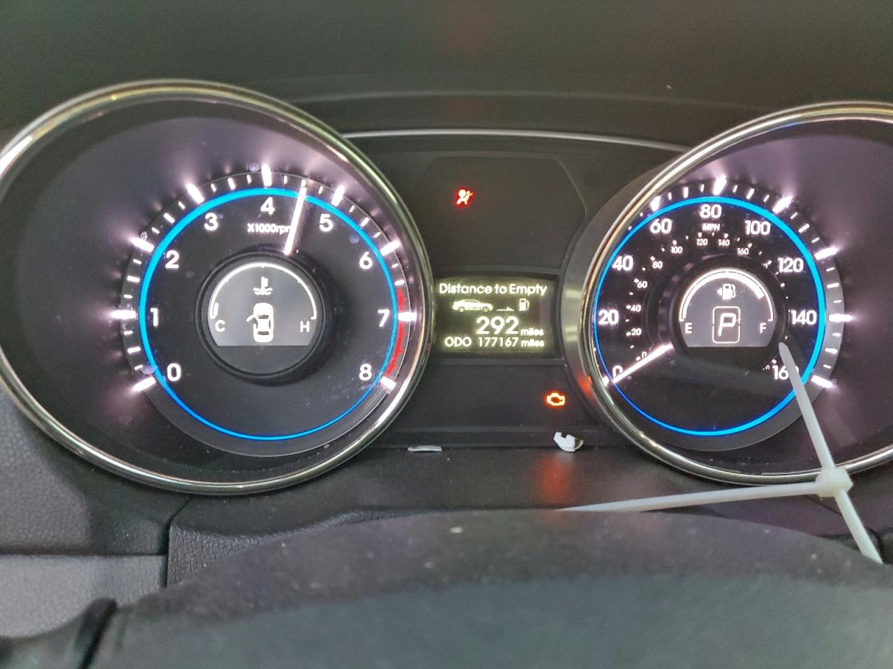 2013 HYUNDAI SONATA SE photo 17