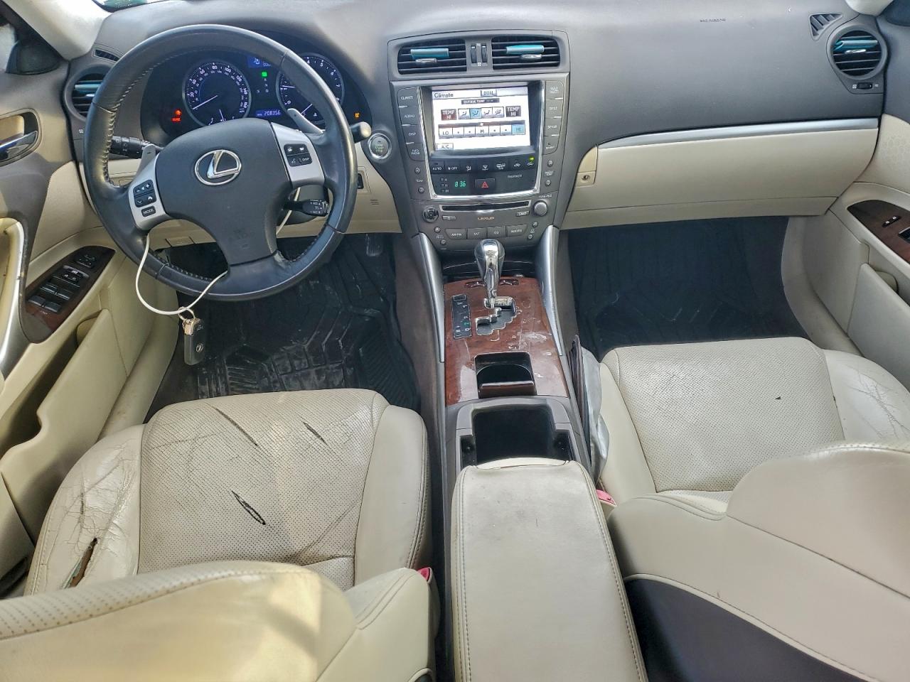 2011 LEXUS IS 250 photo 8