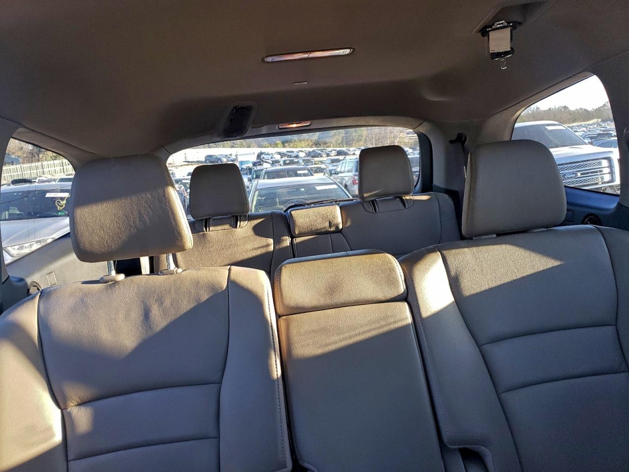 2016 HONDA PILOT EXL photo 28