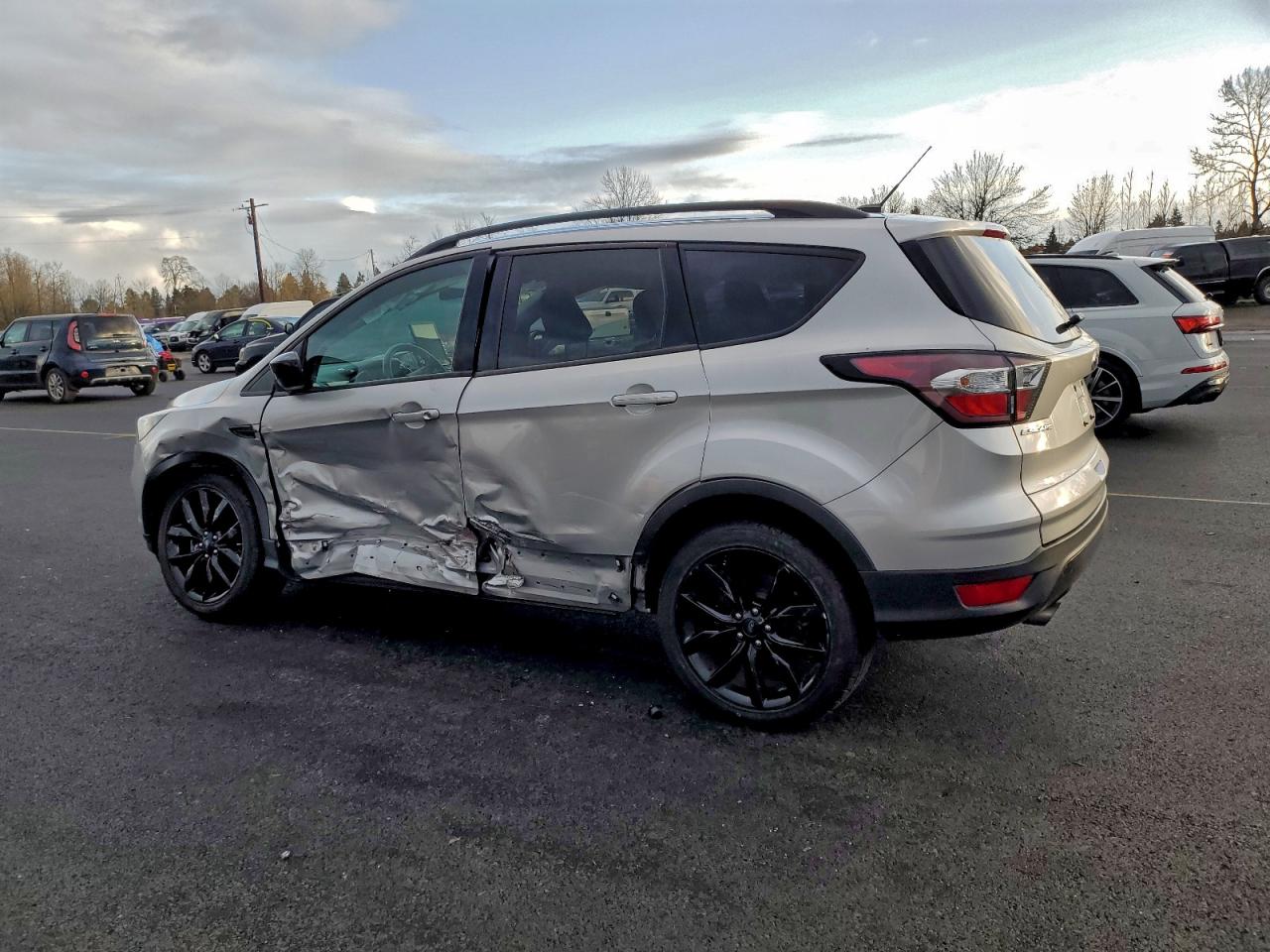 2018 FORD ESCAPE SE photo 3