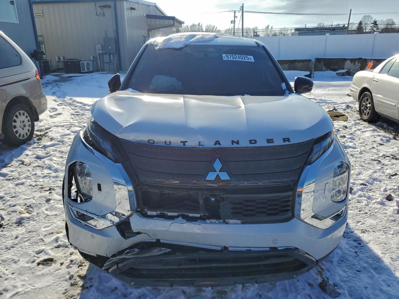 2024 MITSUBISHI OUTLANDER SE photo 9