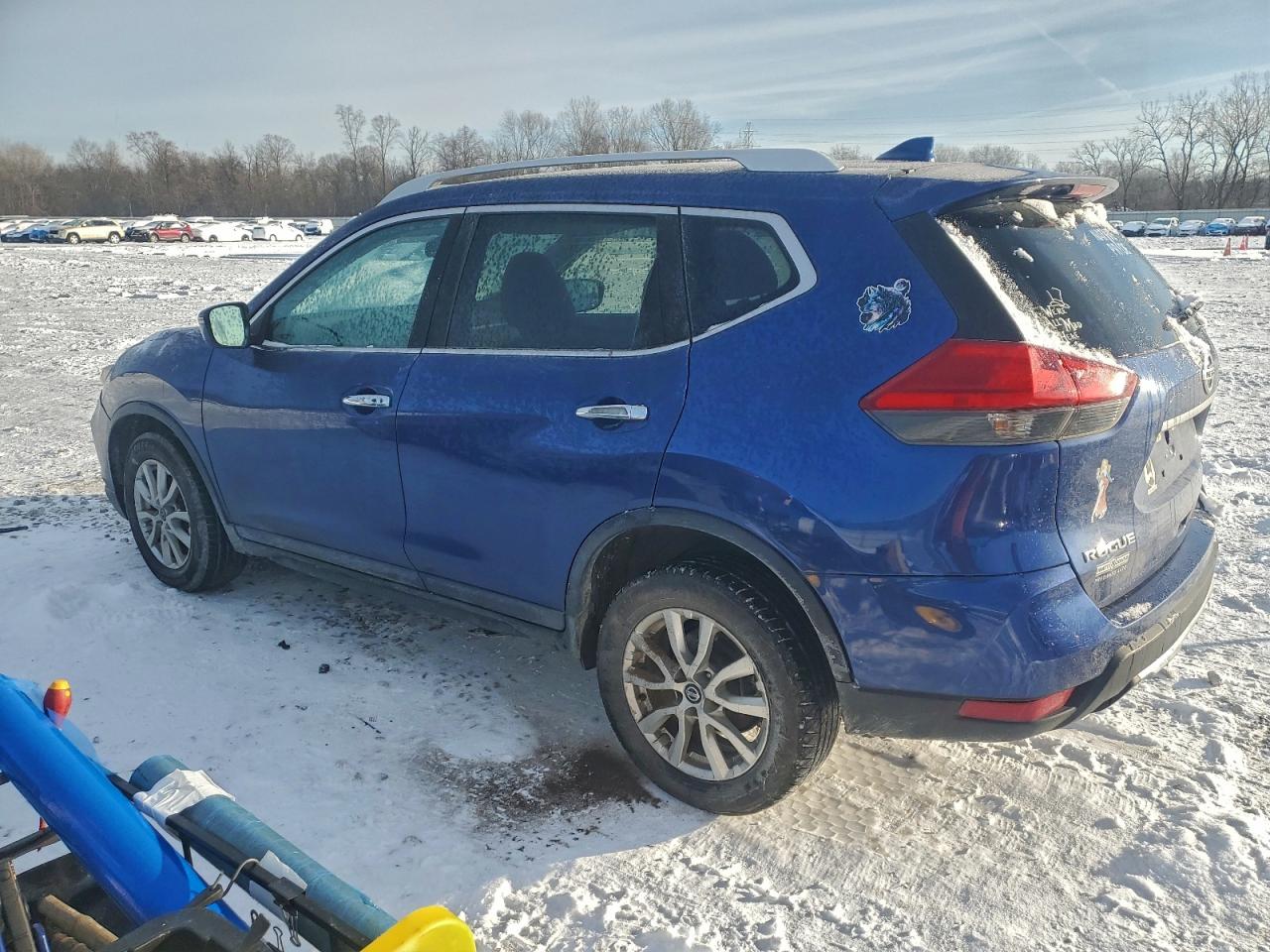 2017 NISSAN ROGUE S photo 2