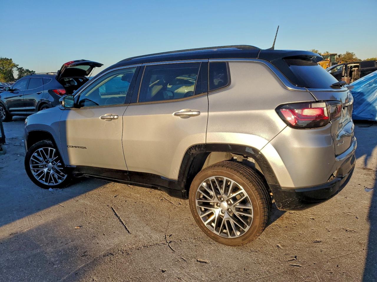 2022 JEEP COMPASS LIMITED photo 4