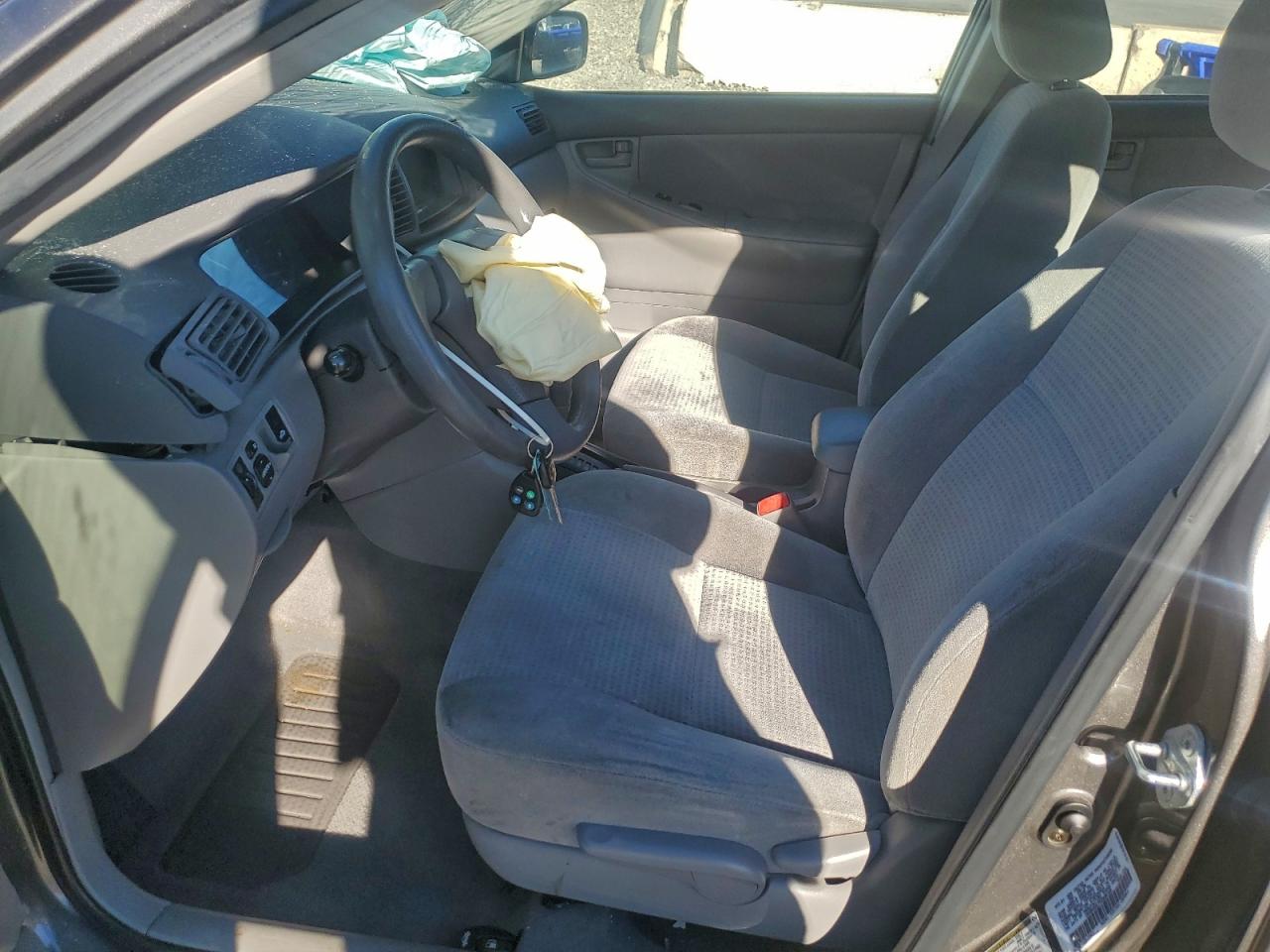 2006 TOYOTA COROLLA CE photo 13