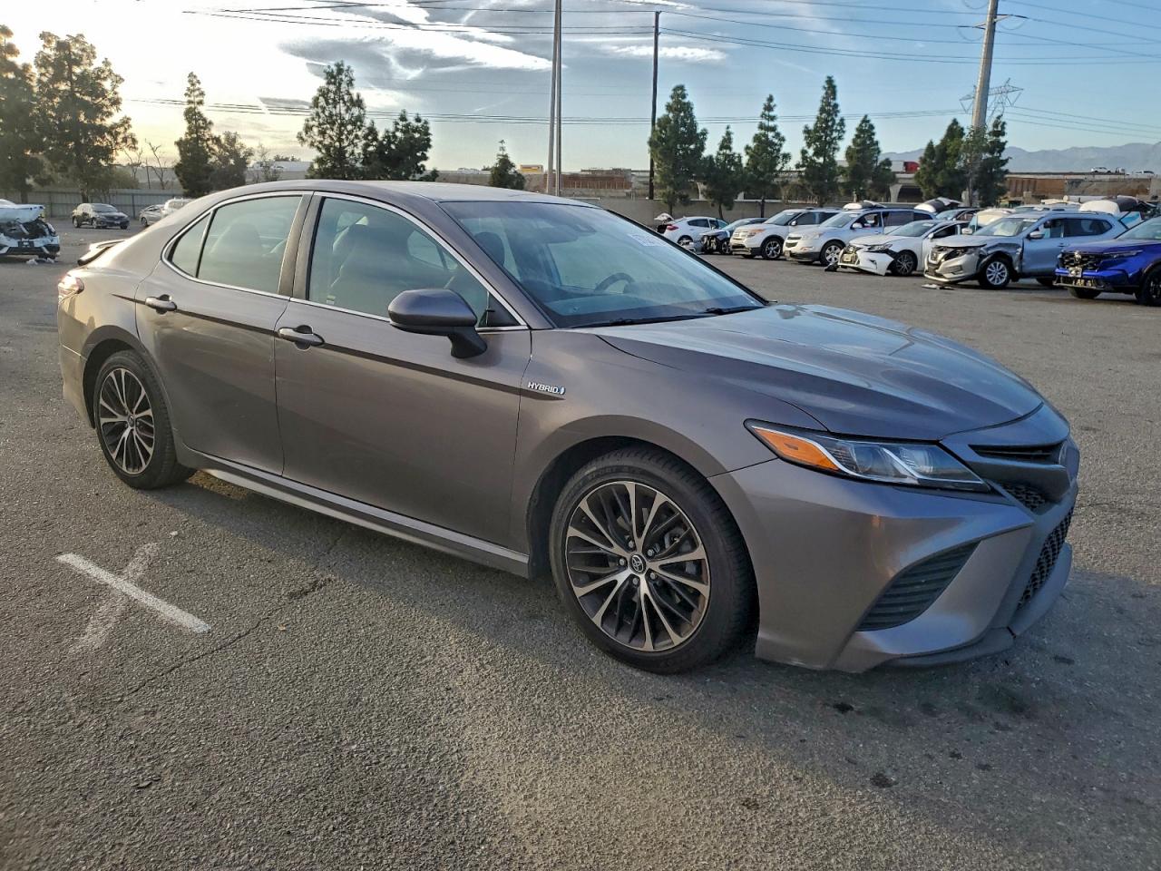 2018 TOYOTA CAMRY HYBRID photo 7