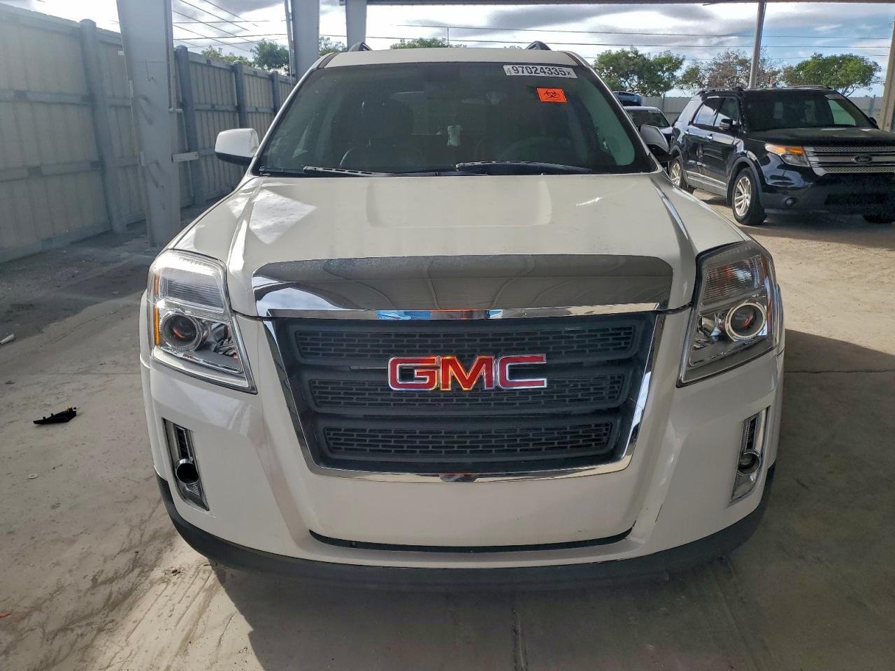 2011 GMC TERRAIN SLT photo 9