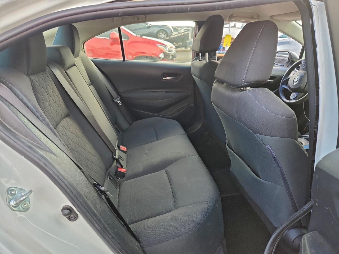 2020 TOYOTA COROLLA LE photo 19