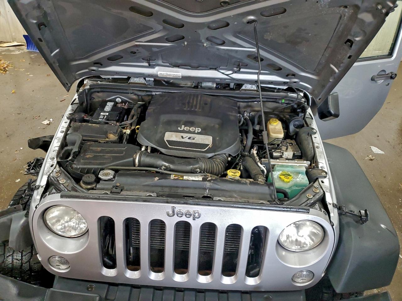 2015 JEEP WRANGLER UNLIMITED SPORT photo 34
