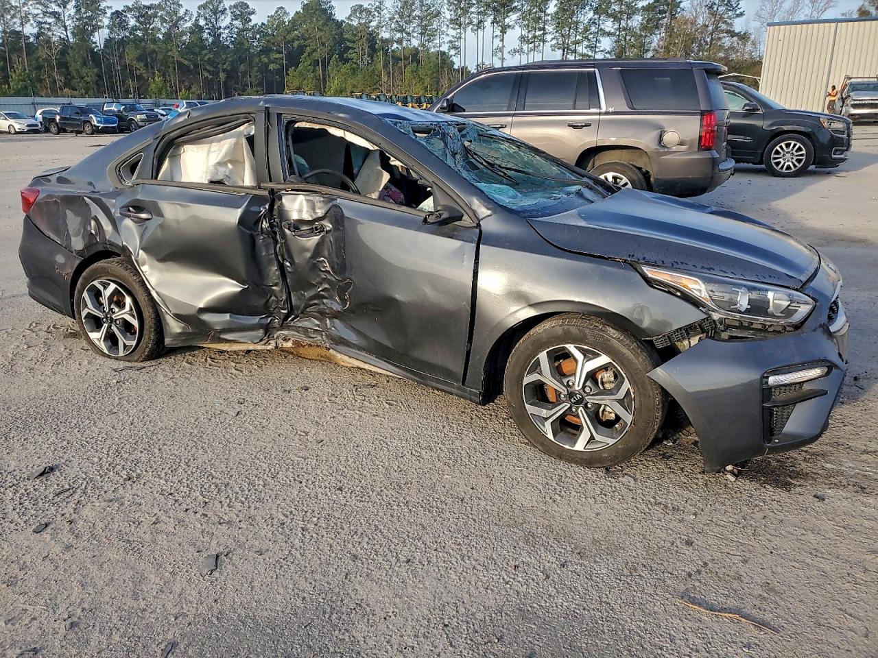2021 KIA FORTE FE photo 10