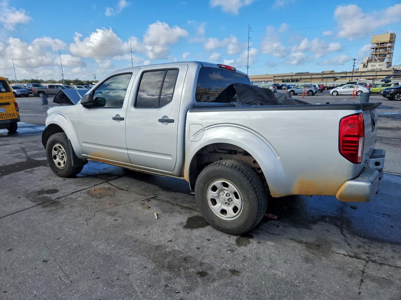 2017 NISSAN FRONTIER S photo 2