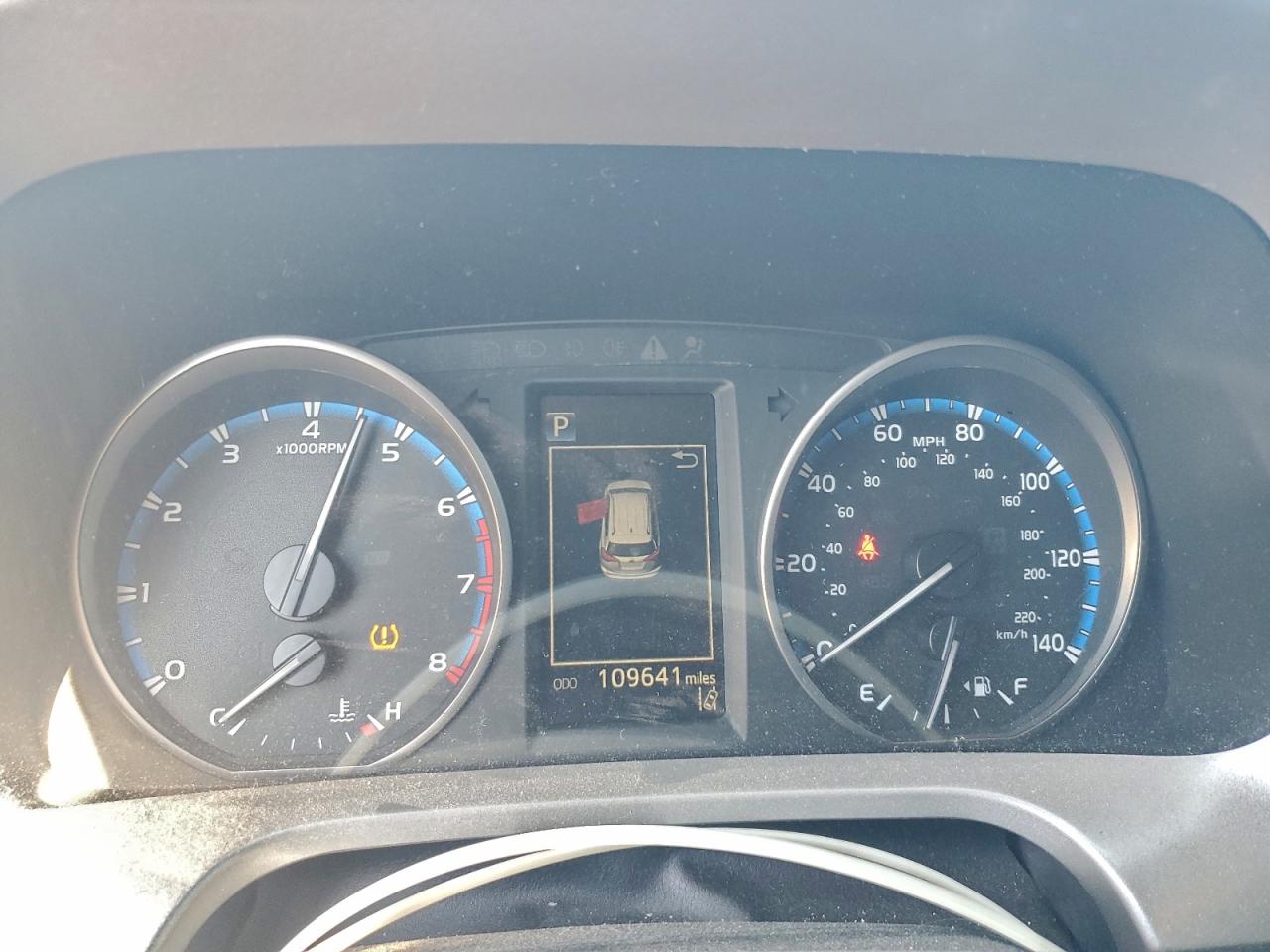 2018 TOYOTA RAV4 LE photo 17