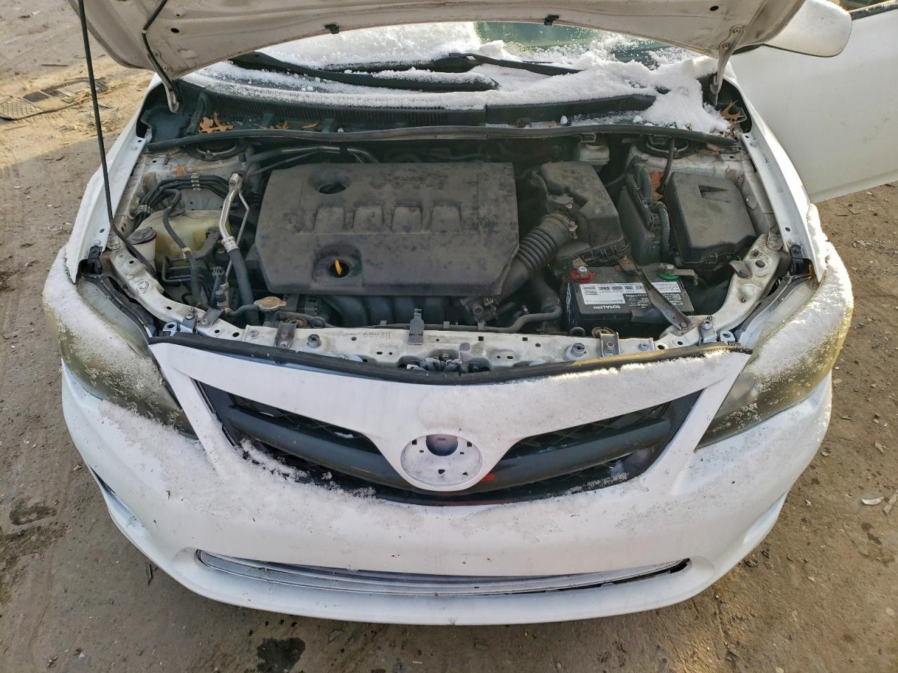2012 TOYOTA COROLLA BASE photo 31