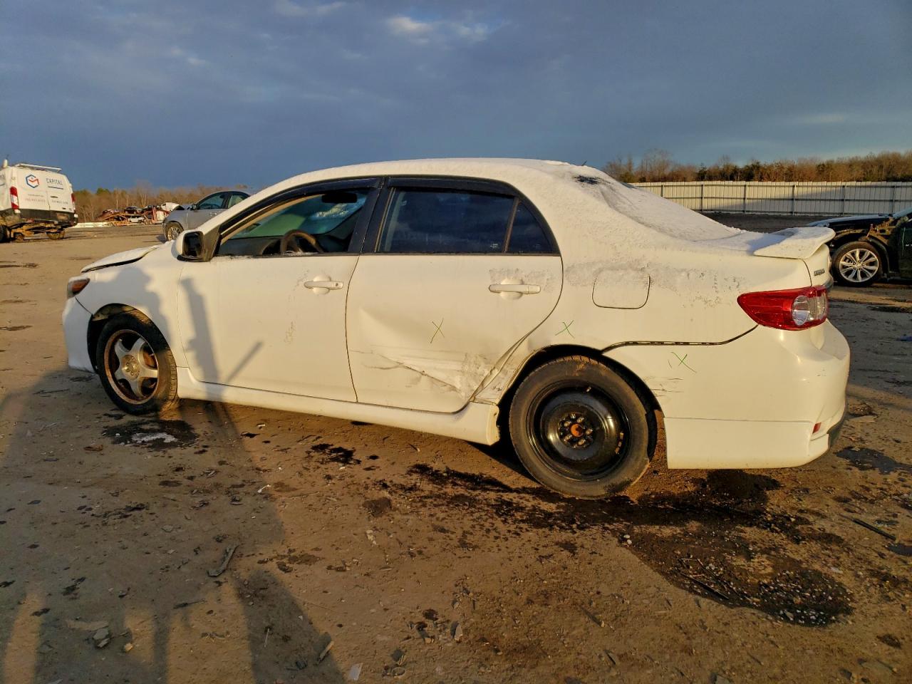 2012 TOYOTA COROLLA BASE photo 4