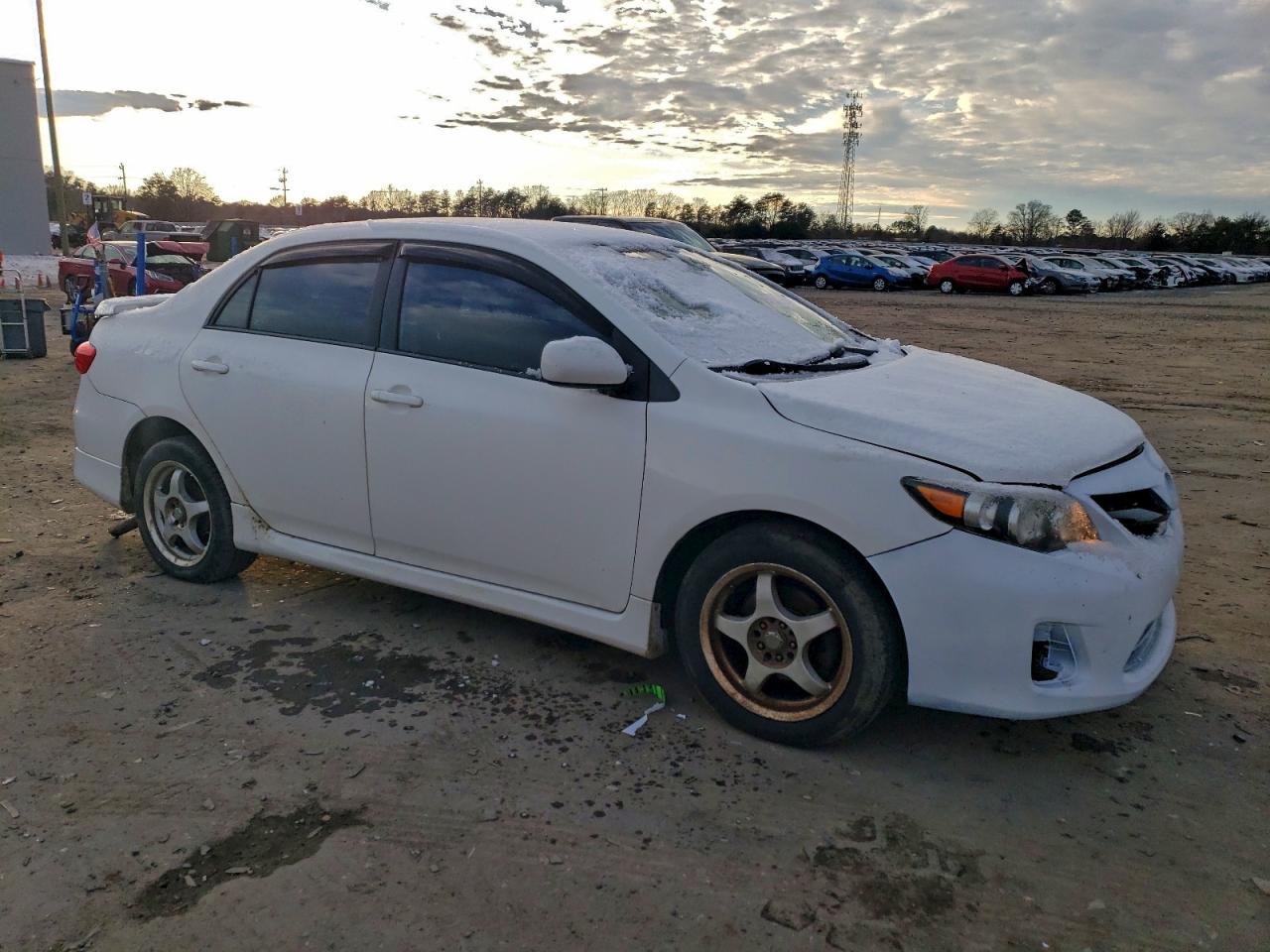 2012 TOYOTA COROLLA BASE photo 10