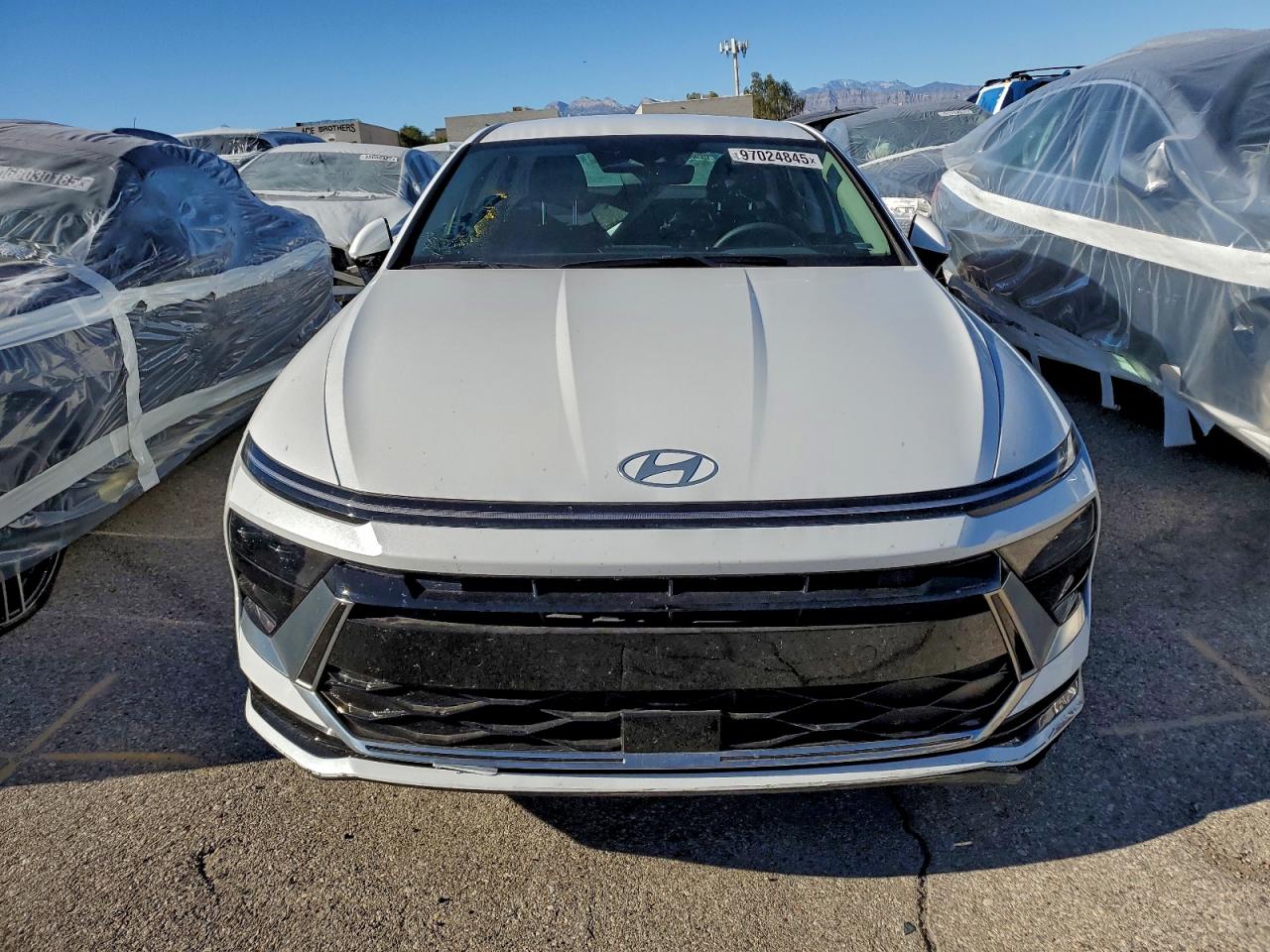 2025 HYUNDAI SONATA SEL photo 13