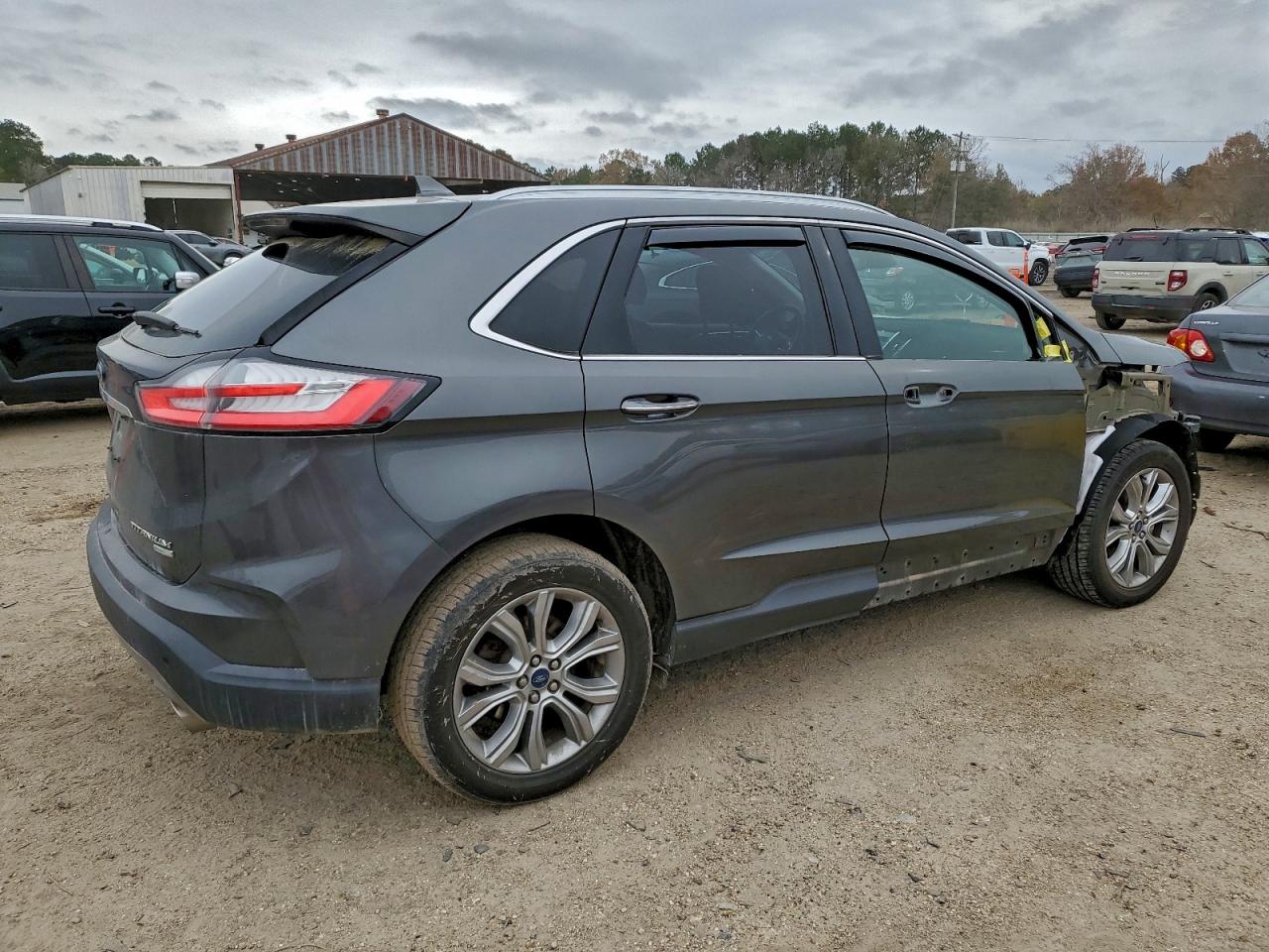 2019 FORD EDGE TITANIUM photo 3