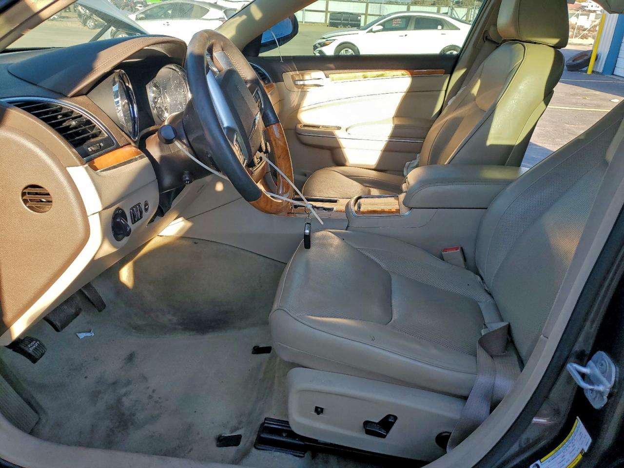 2013 CHRYSLER 300C photo 7