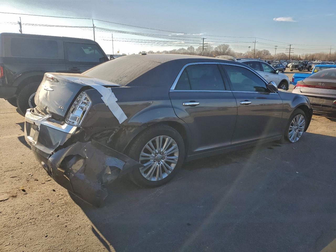 2013 CHRYSLER 300C photo 3