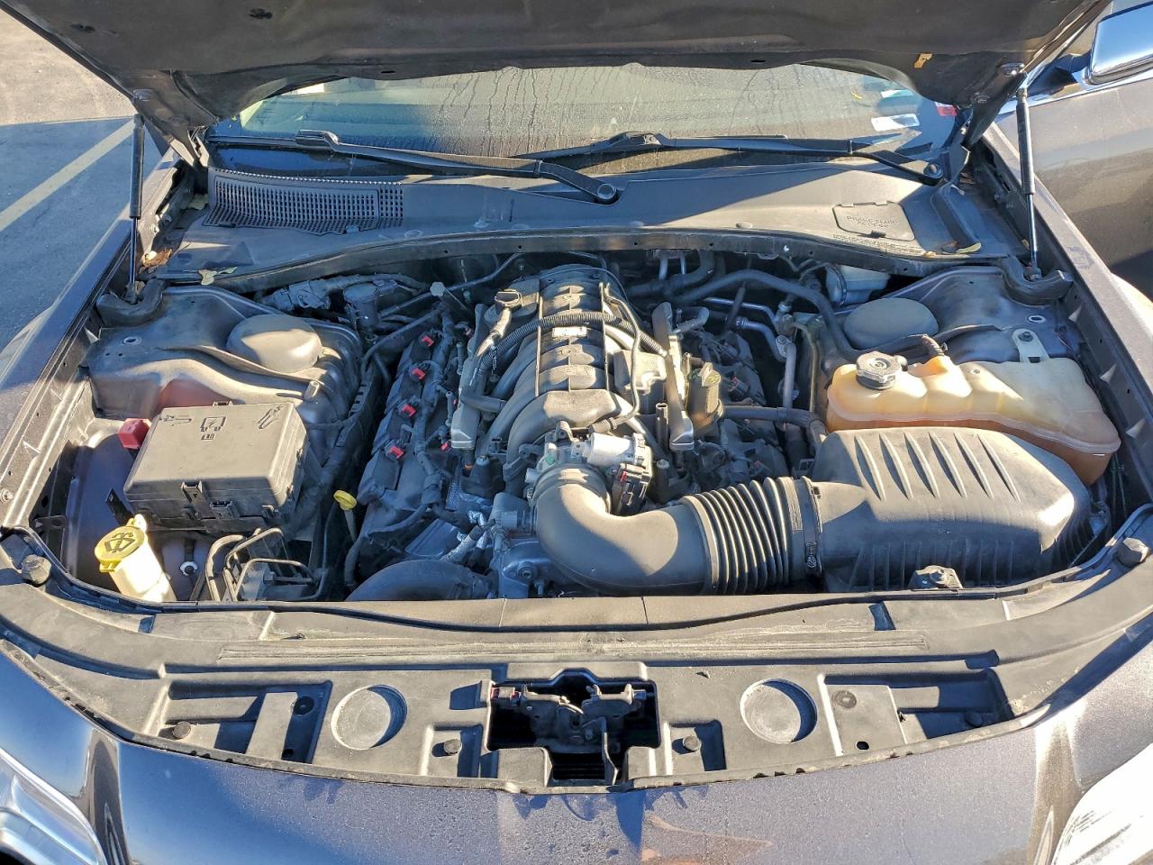 2013 CHRYSLER 300C photo 11
