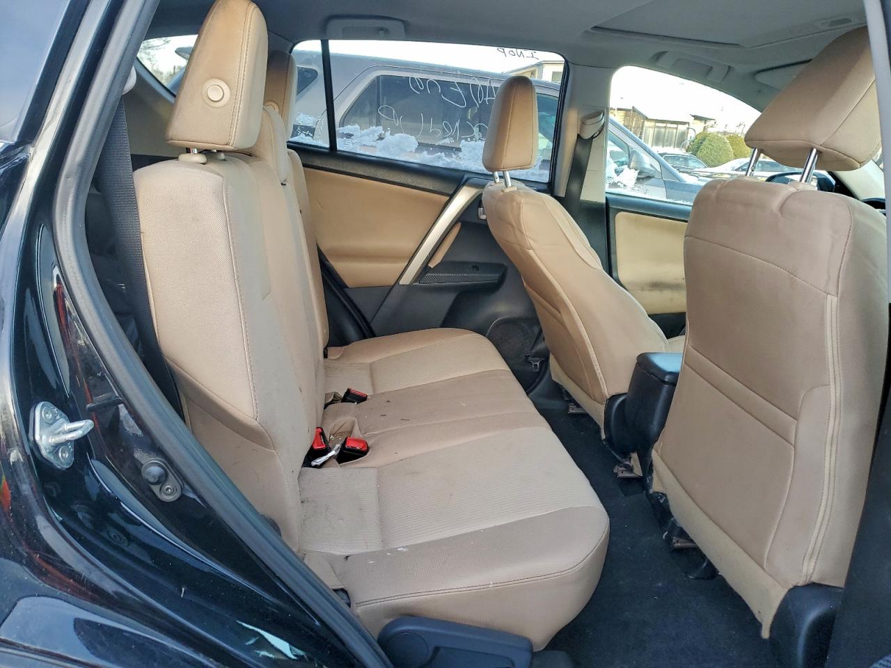 2015 TOYOTA RAV4 XLE photo 11