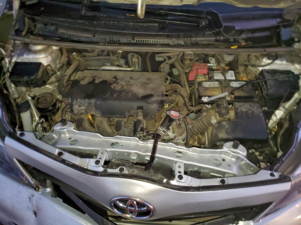 2014 TOYOTA YARIS photo 21