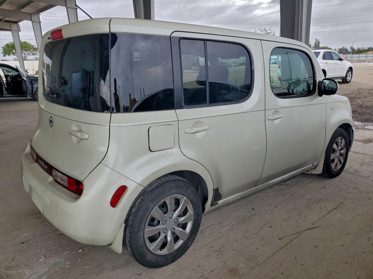2010 NISSAN CUBE BASE photo 3