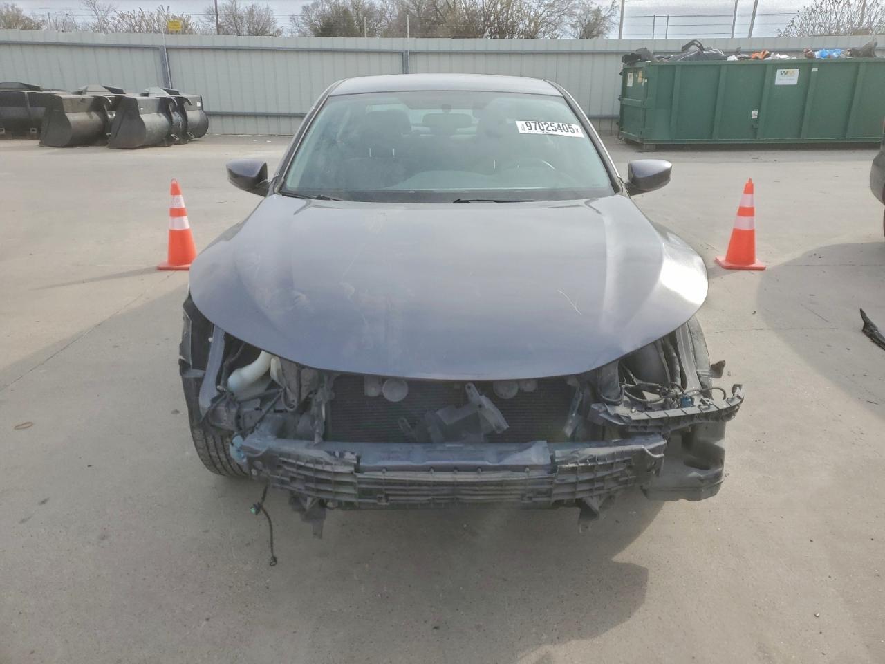 2017 HONDA ACCORD LX photo 5