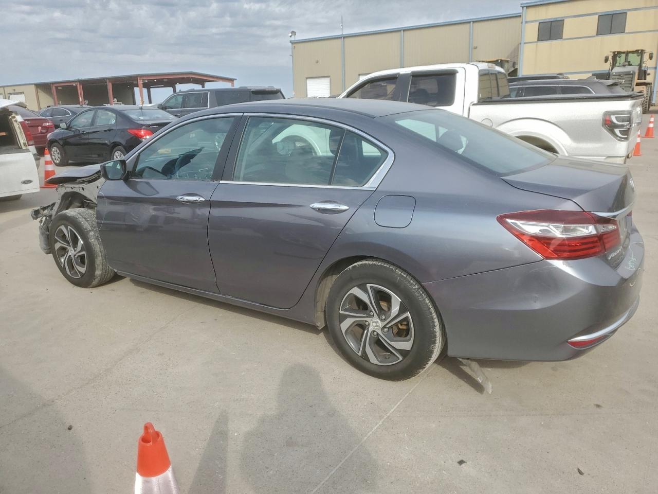 2017 HONDA ACCORD LX photo 2