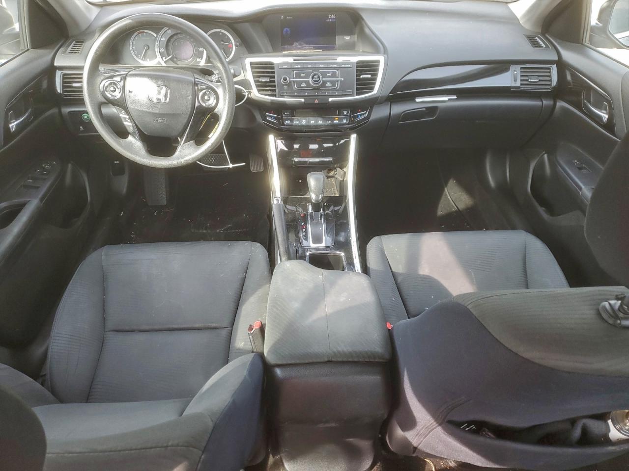 2017 HONDA ACCORD LX photo 8