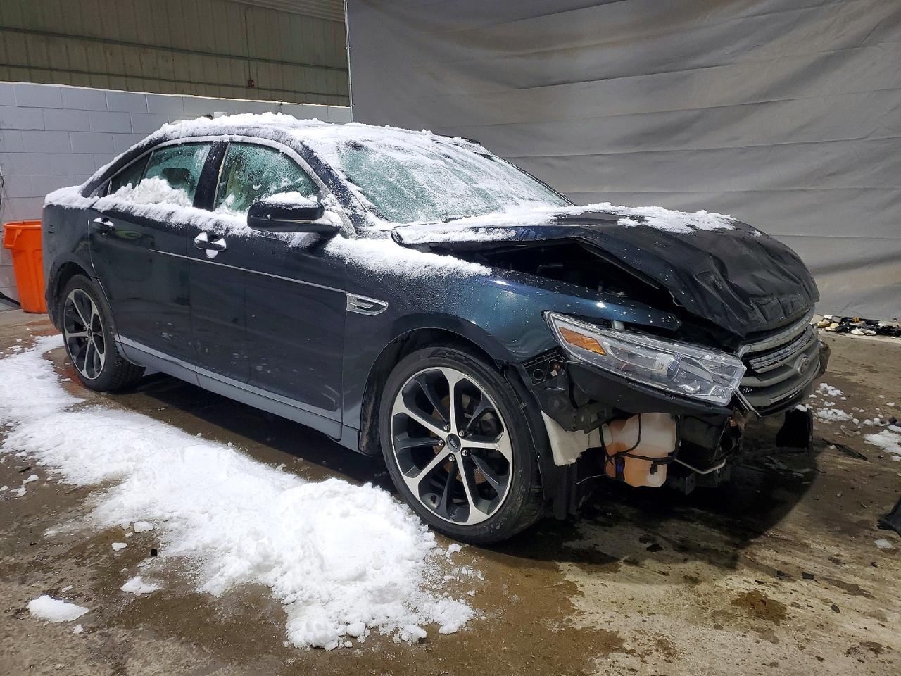 2014 FORD TAURUS SEL photo 7