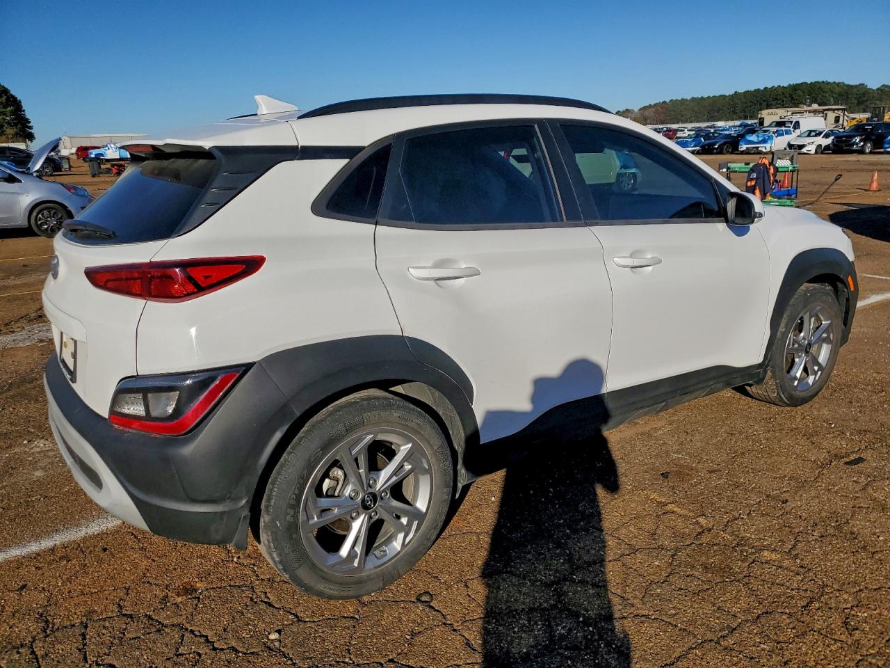 2022 HYUNDAI KONA SEL photo 5