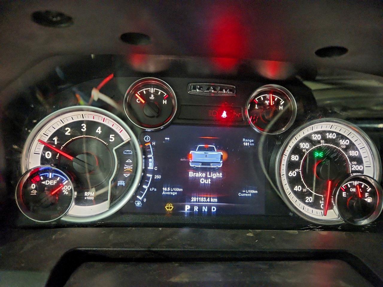 2018 RAM 3500 SLT photo 9
