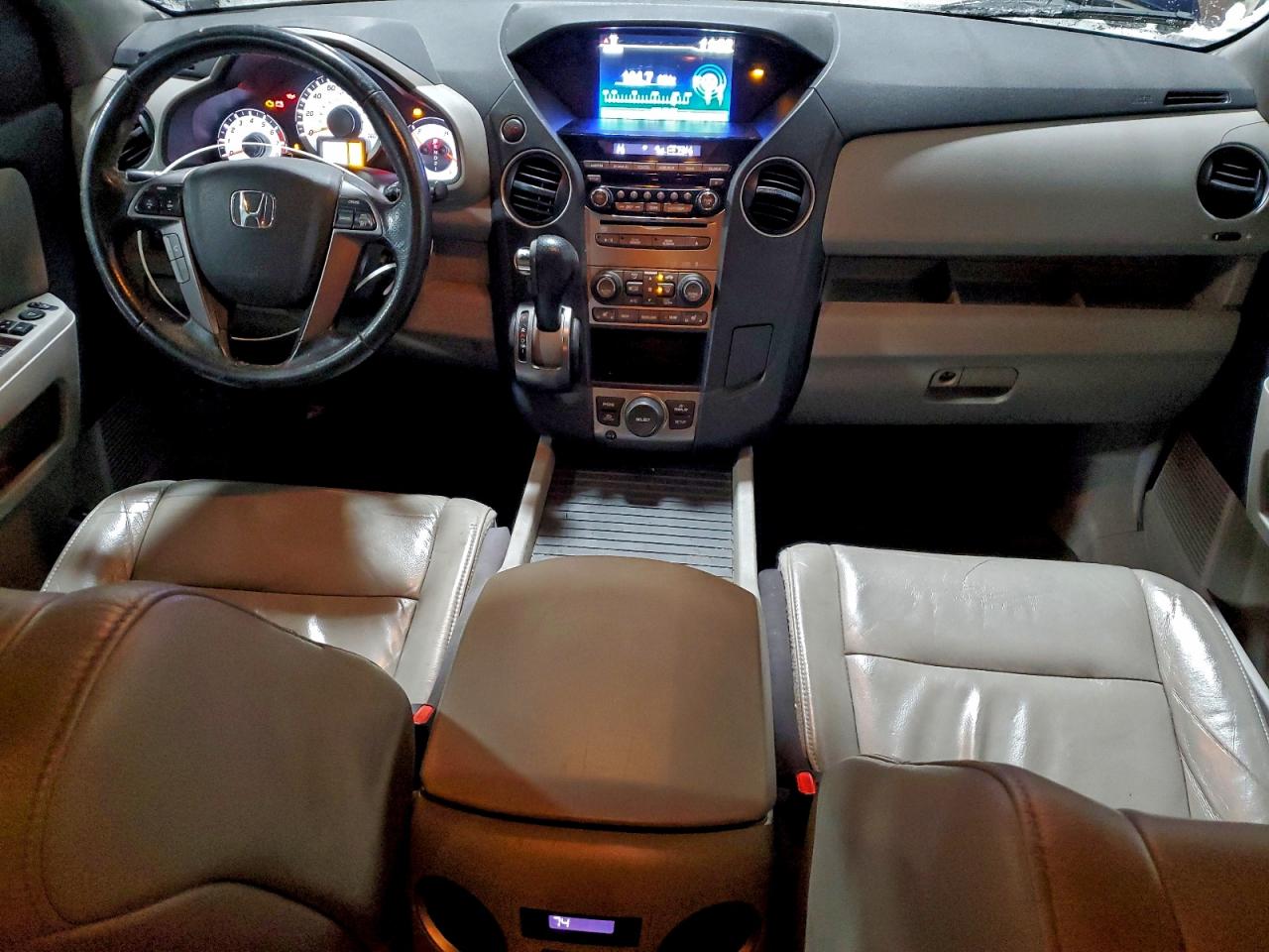 2015 HONDA PILOT EXL photo 8