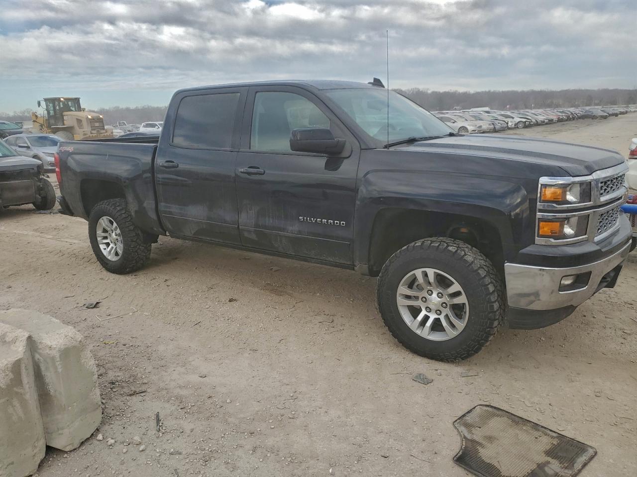 2015 CHEVROLET SILVERADO K1500 LT photo 4