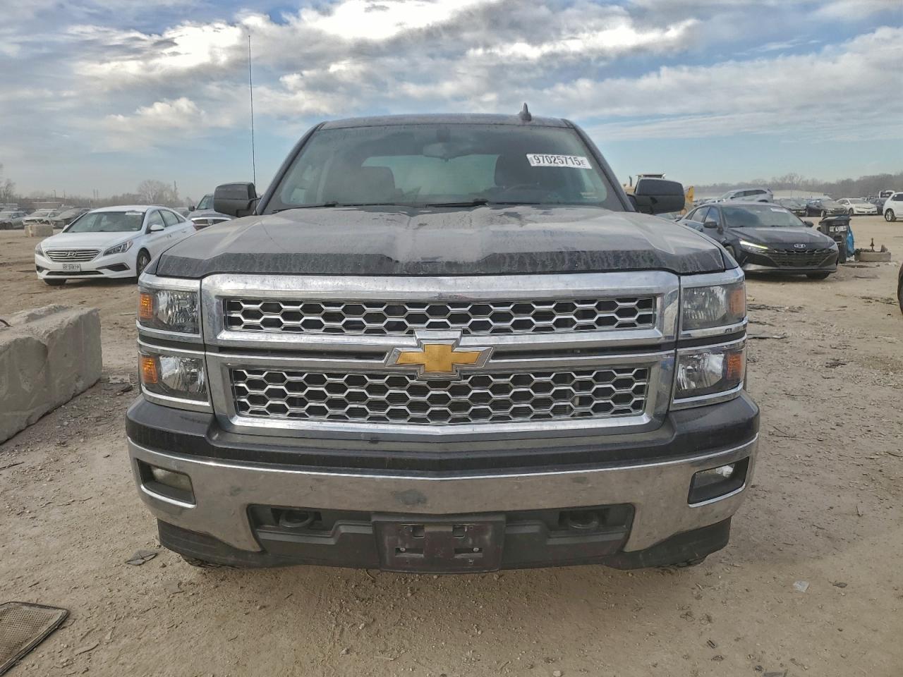 2015 CHEVROLET SILVERADO K1500 LT photo 5