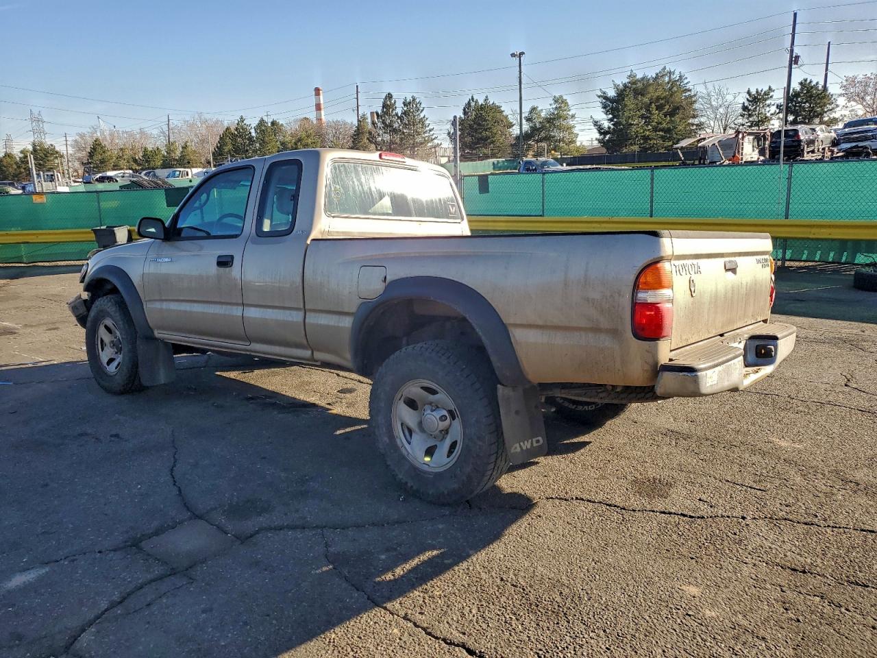 2004 TOYOTA TACOMA XTRACAB photo 3