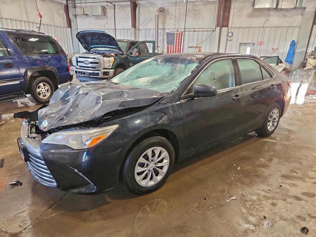 2017 TOYOTA CAMRY