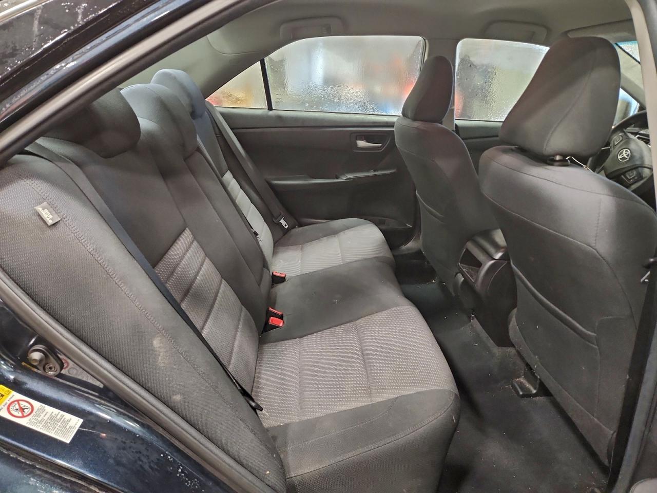 2017 TOYOTA CAMRY LE photo 28