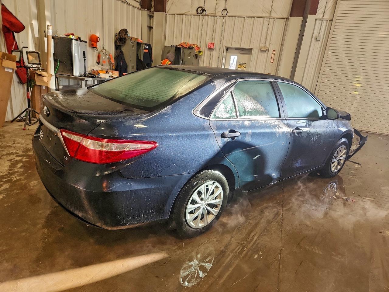 2017 TOYOTA CAMRY LE photo 7
