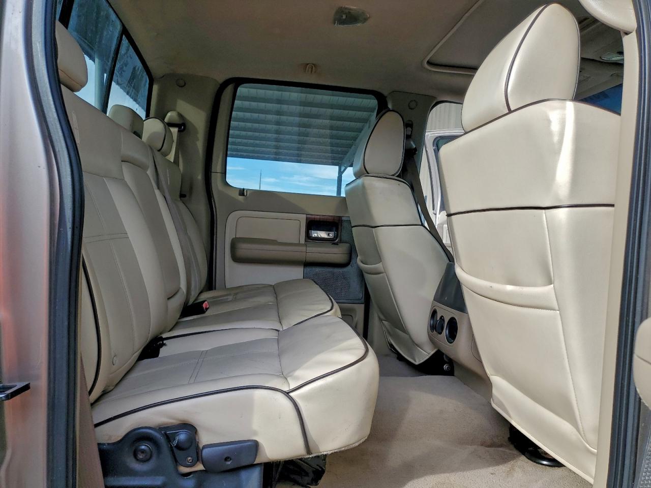 2006 LINCOLN MARK LT photo 19