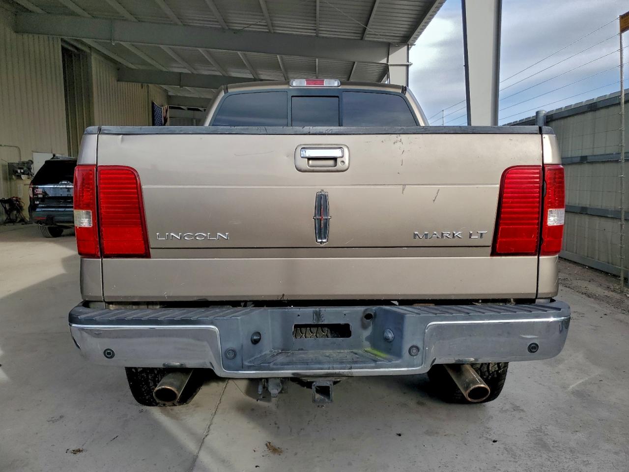 2006 LINCOLN MARK LT photo 11