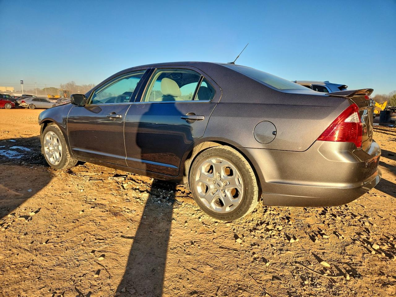 2010 FORD FUSION SE photo 3