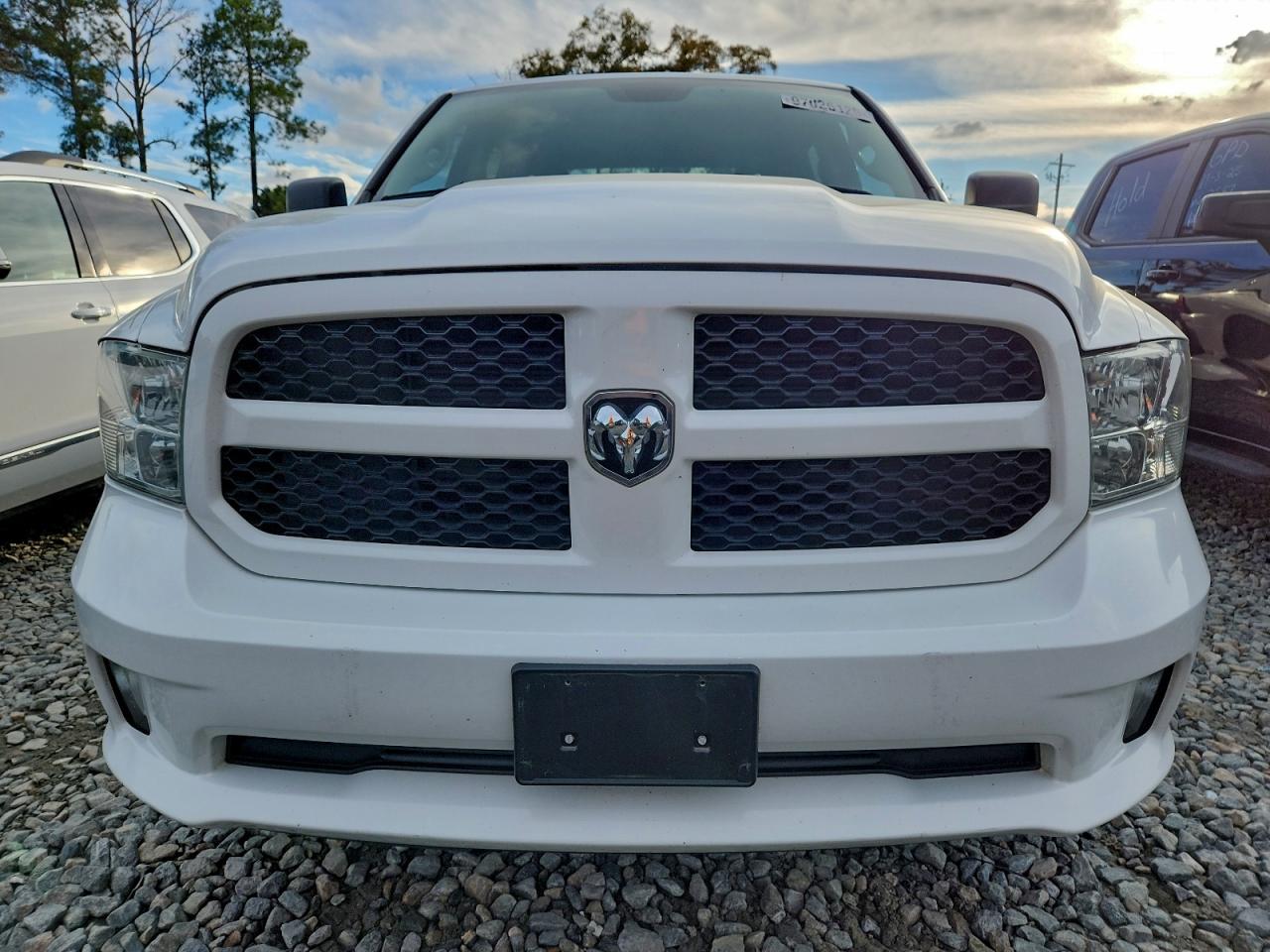 2016 RAM 1500 ST photo 13