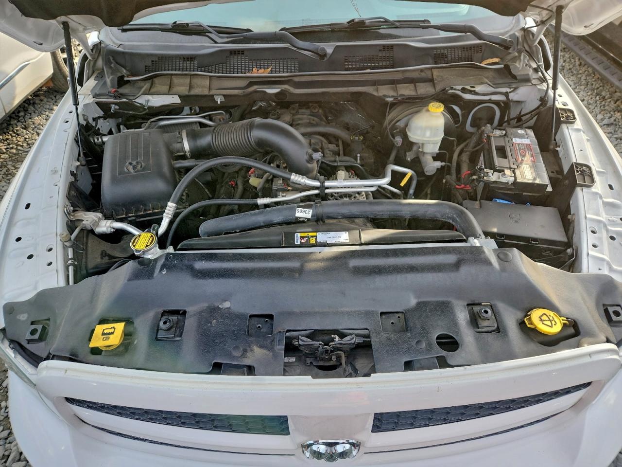 2016 RAM 1500 ST photo 31
