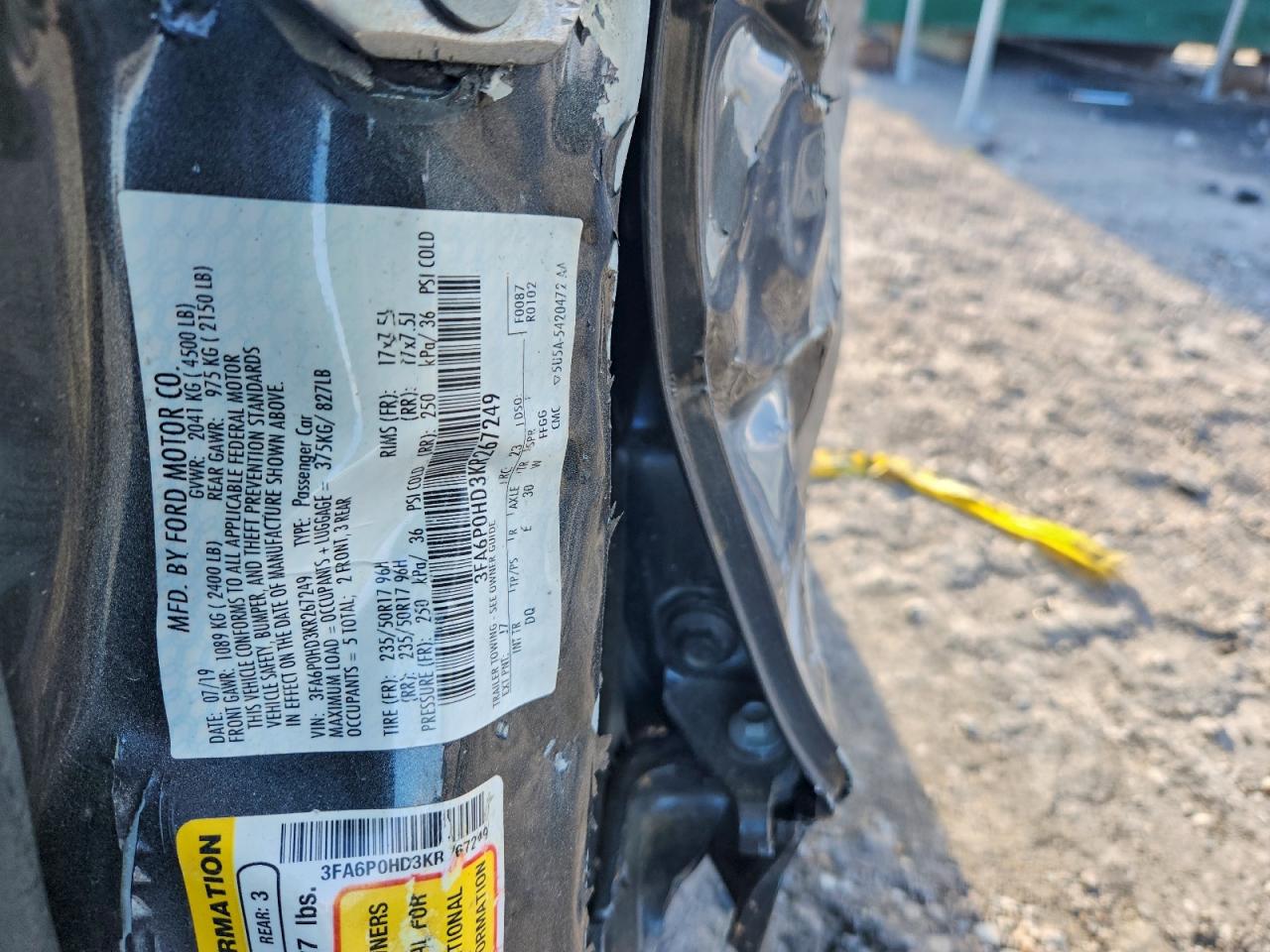 2019 FORD FUSION SE photo 13