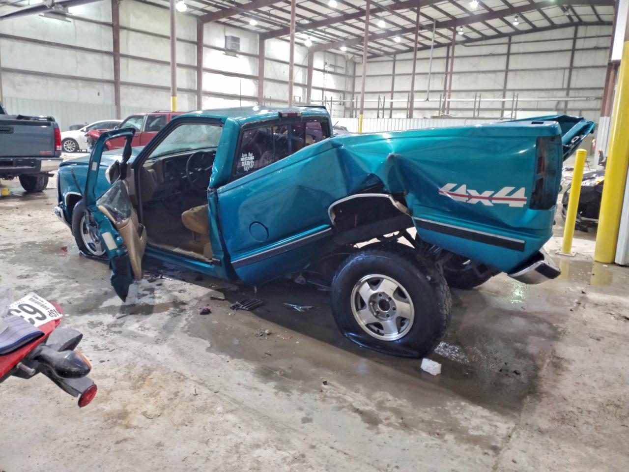 1994 GMC SIERRA K1500 photo 3
