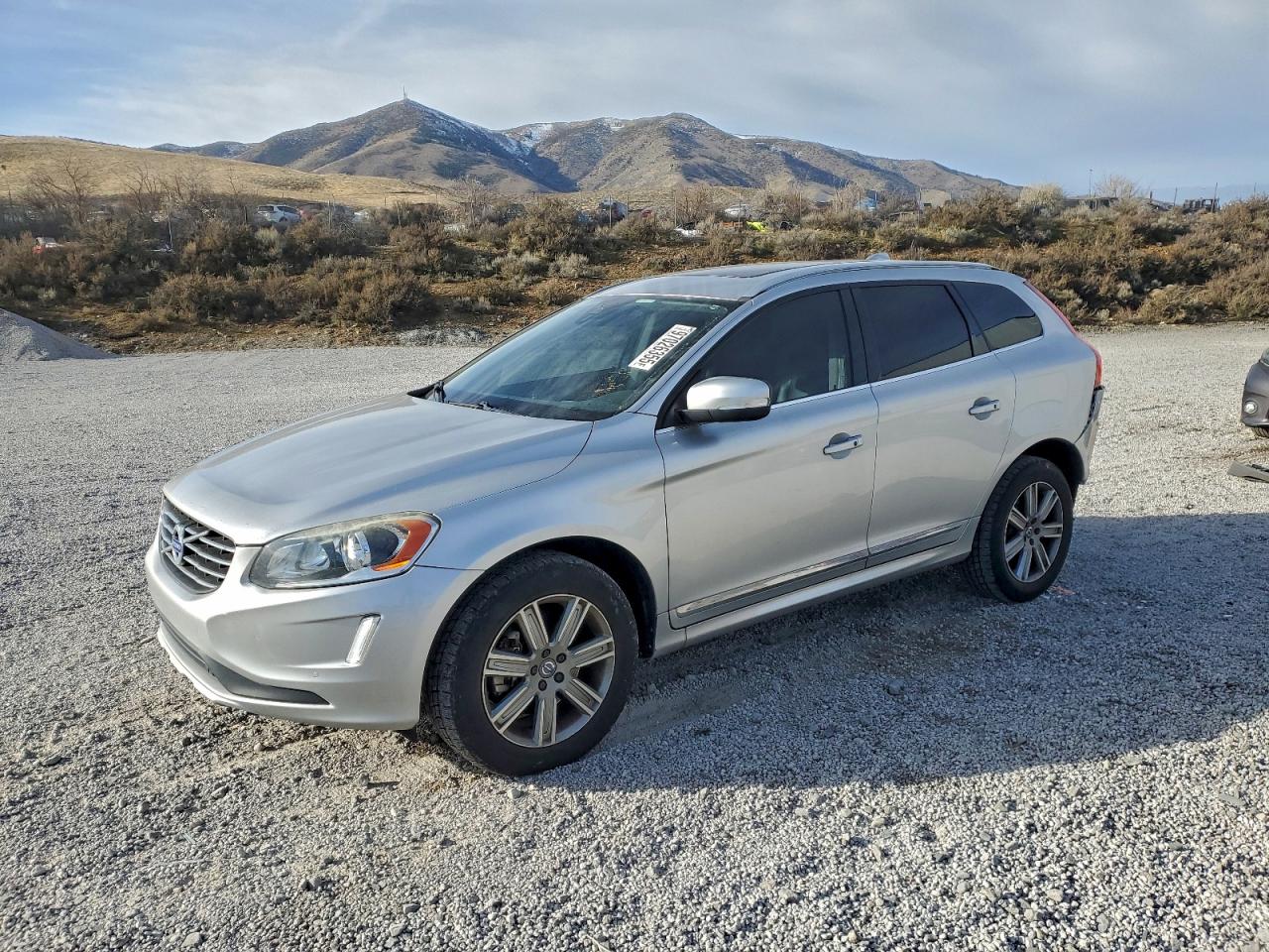 2016 VOLVO XC60